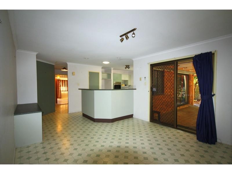 20 Loddon Street, Riverhills QLD 4074