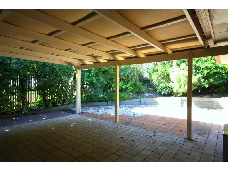 20 Loddon Street, Riverhills QLD 4074