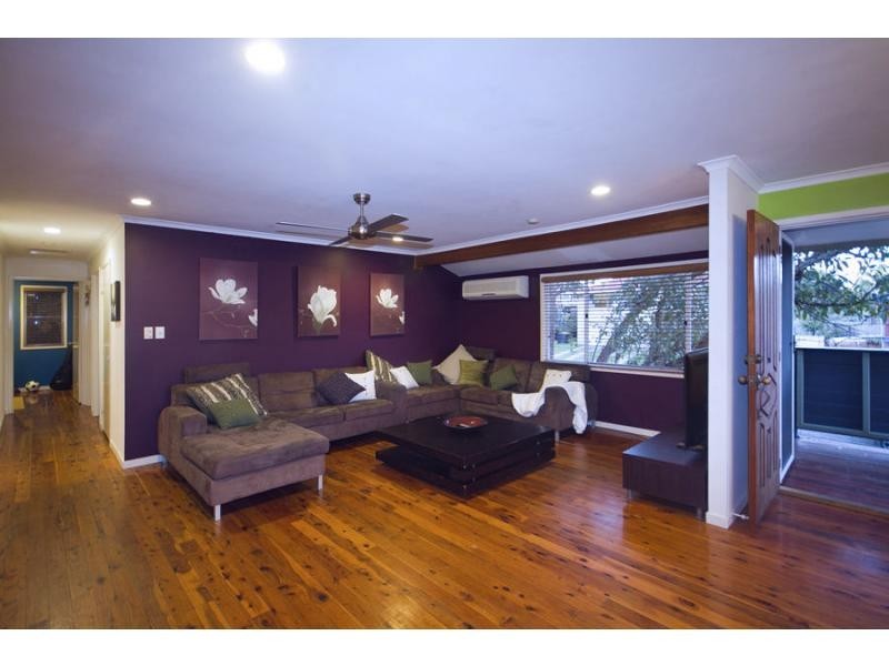 10 Ebrill Street, Jamboree Heights QLD 4074