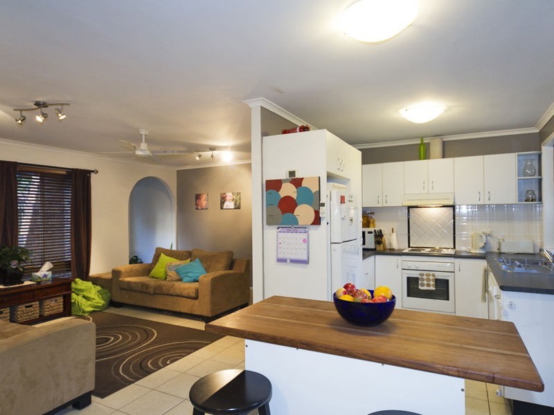 120 Hazelton Street, Riverhills QLD 4074