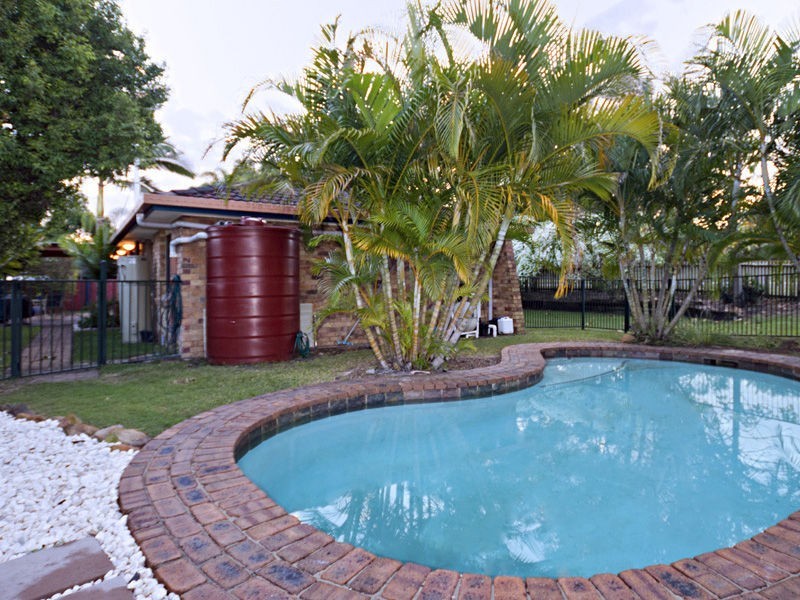 120 Hazelton Street, Riverhills QLD 4074