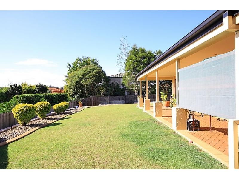 16 Konrad Place, Sinnamon Park QLD 4073