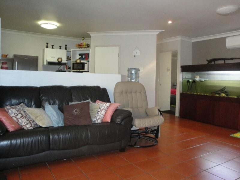 37 Dove Tree Crescent, Sinnamon Park QLD 4073