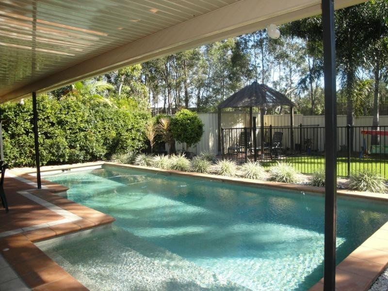 37 Dove Tree Crescent, Sinnamon Park QLD 4073