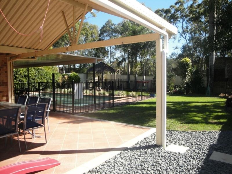 37 Dove Tree Crescent, Sinnamon Park QLD 4073