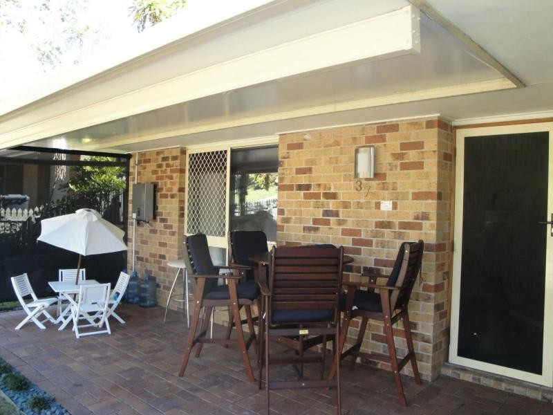 37 Dove Tree Crescent, Sinnamon Park QLD 4073