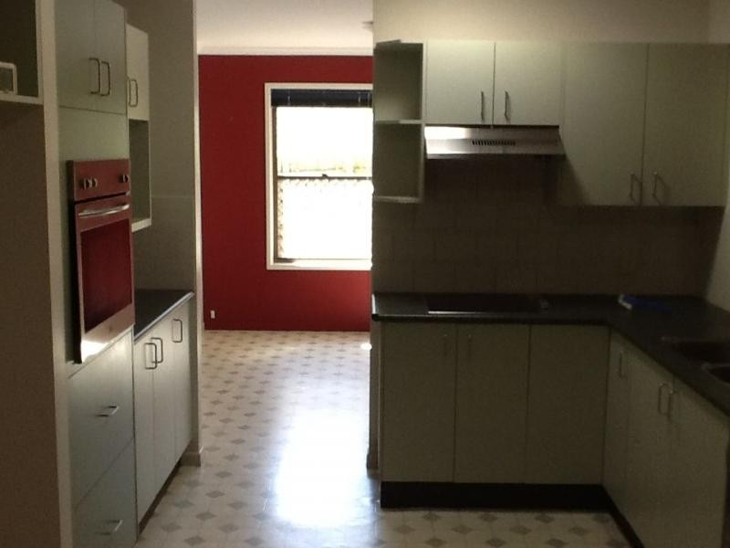 20 Loddon Street, Riverhills QLD 4074