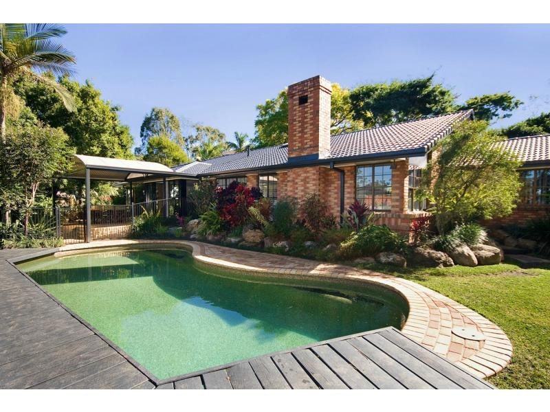 6 Moncrieff Court, Mount Ommaney QLD 4074