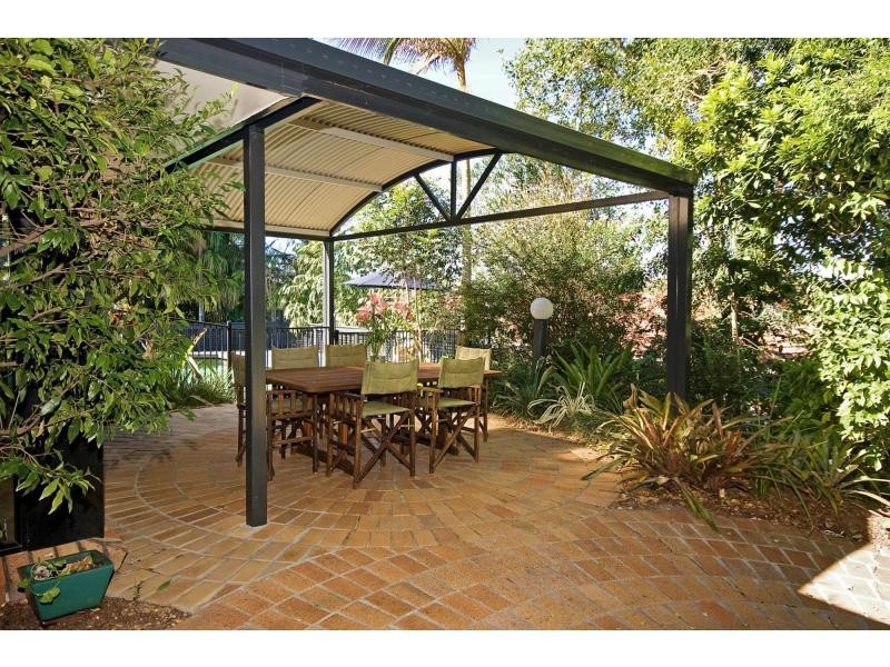 6 Moncrieff Court, Mount Ommaney QLD 4074