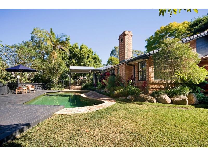 6 Moncrieff Court, Mount Ommaney QLD 4074