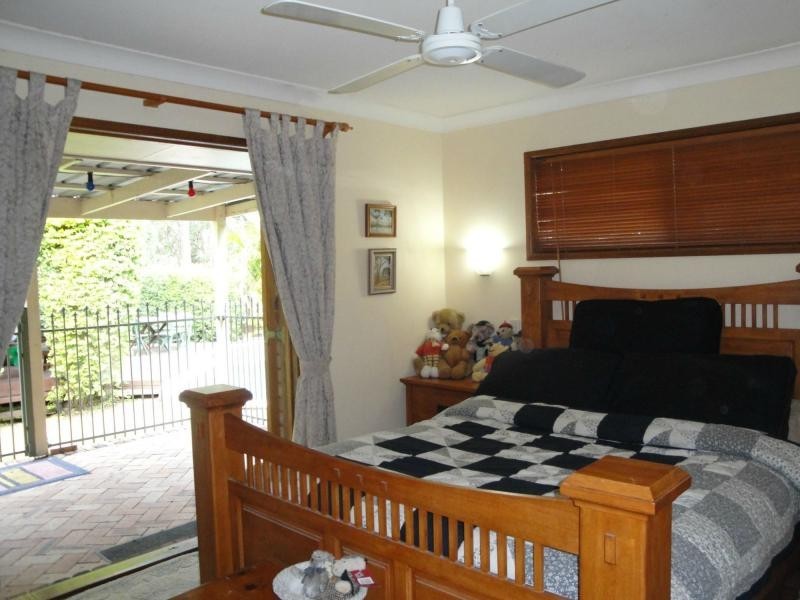 6 Elm Close, Sinnamon Park QLD 4073