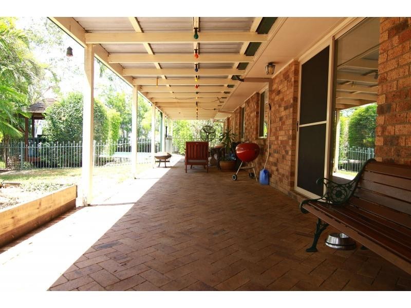 6 Elm Close, Sinnamon Park QLD 4073