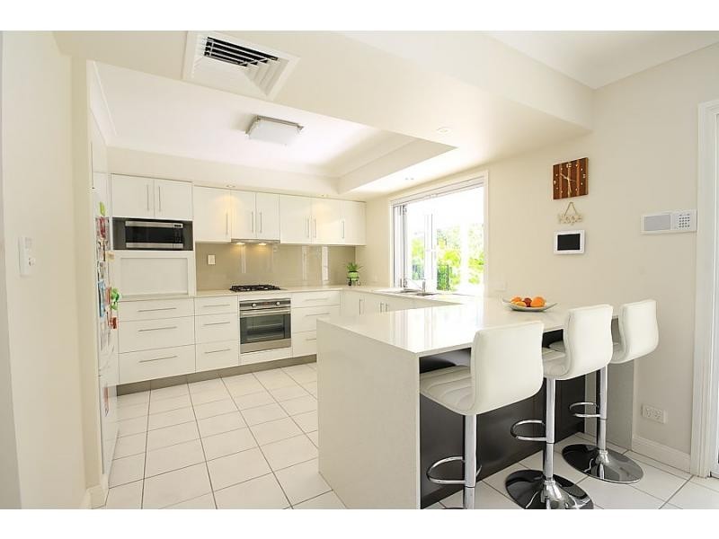 22 Mozart Place, Mount Ommaney QLD 4074