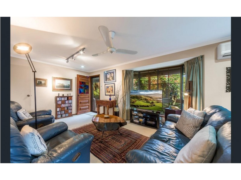 30 Barcoorah St, Westlake QLD 4074