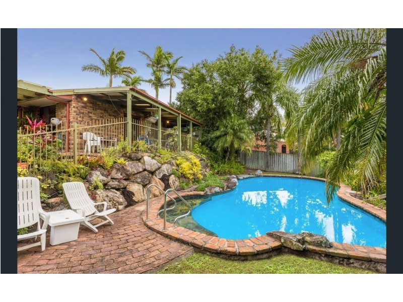 30 Barcoorah St, Westlake QLD 4074