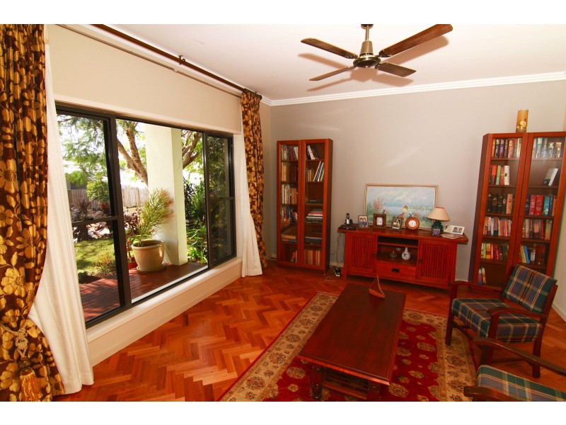31 Jeff Collins Cct, Bellbird Park QLD 4300
