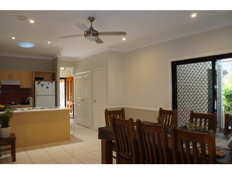 1 Litchfield Cl, Forest Lake QLD 4078