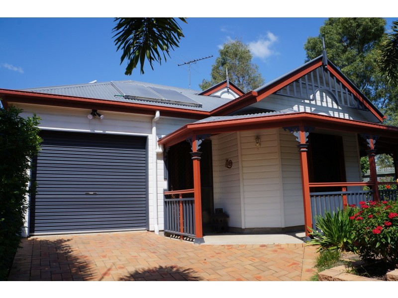 1 Litchfield Cl, Forest Lake QLD 4078