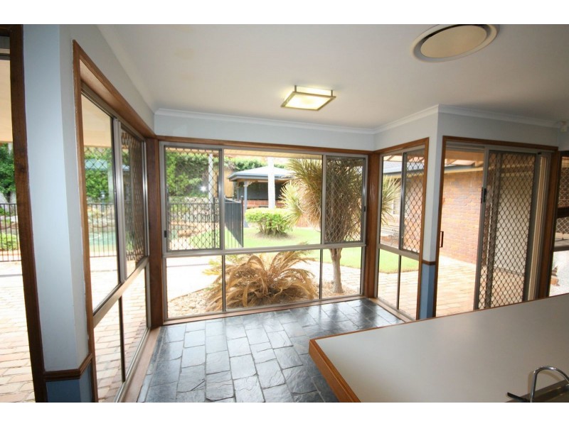 103 Arrabri Ave, Mount Ommaney QLD 4074