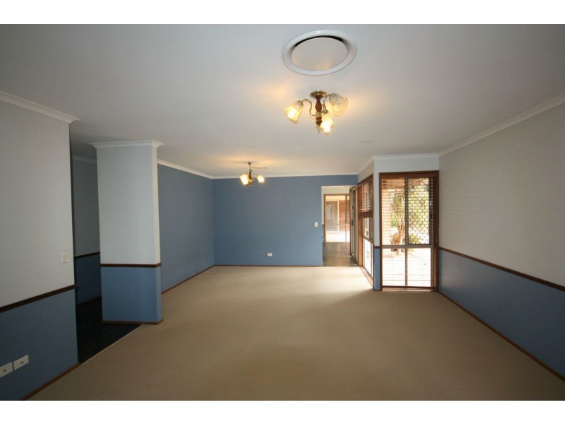 103 Arrabri Ave, Mount Ommaney QLD 4074