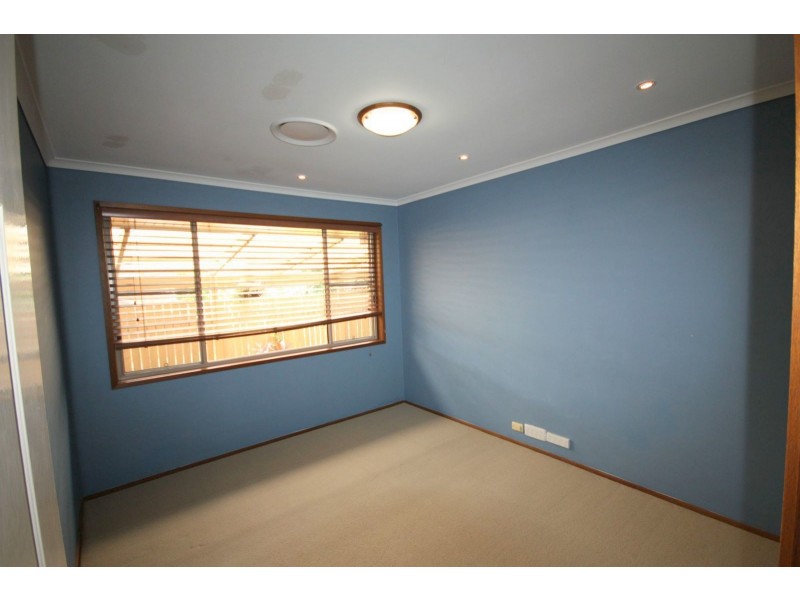 103 Arrabri Ave, Mount Ommaney QLD 4074