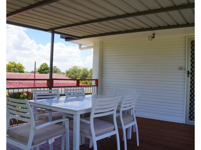 11 Arosa St, Jamboree Heights QLD 4074
