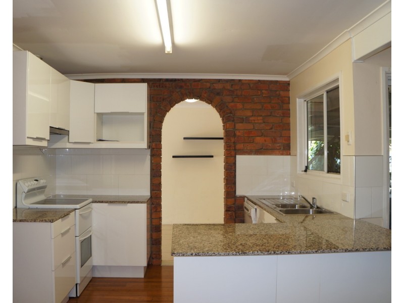 9 Konda St, Riverhills QLD 4074