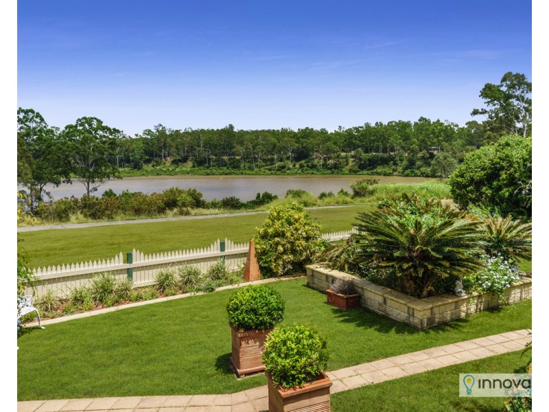7 Girraween Cl, Riverhills QLD 4074