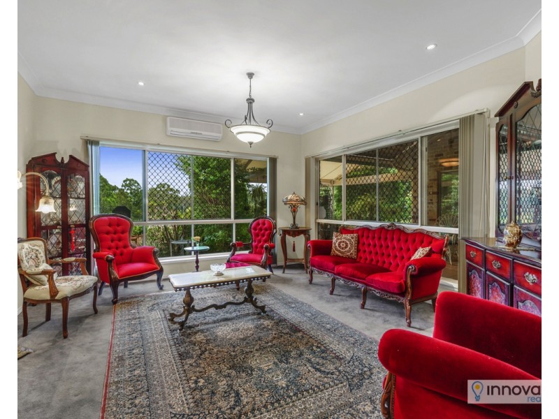7 Girraween Cl, Riverhills QLD 4074