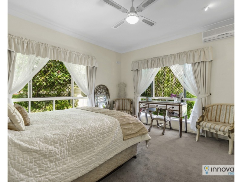 7 Girraween Cl, Riverhills QLD 4074