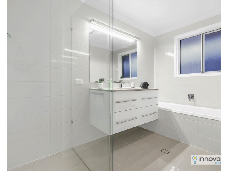 6 Serle St, Middle Park QLD 4074