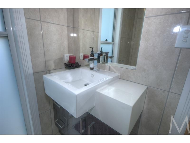 5 ROBUR CRESCENT, BRIGHTWATER, Mountain Creek QLD 4557