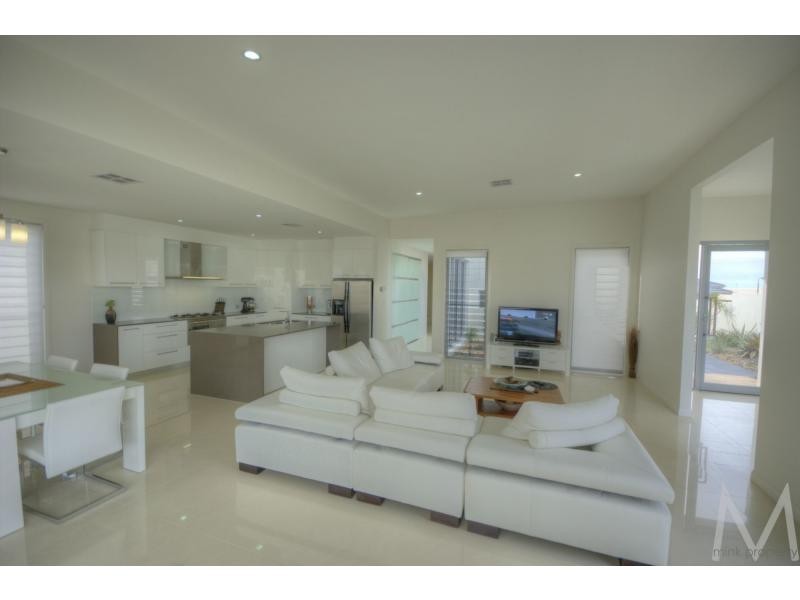 10 OSMANTHUS Close, BRIGHTWATER, Mountain Creek QLD 4557