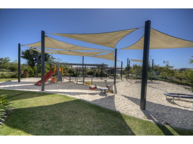 275 AIRLIE CLOSE, BRIGHTWATER, Mountain Creek QLD 4557