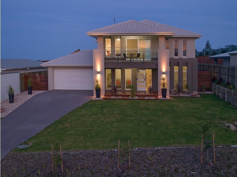 34 ROBUR Crescent, BRIGHTWATER, Mountain Creek QLD 4557