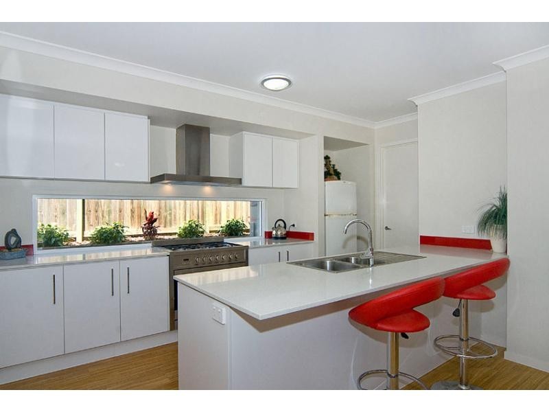 34 ROBUR Crescent, BRIGHTWATER, Mountain Creek QLD 4557