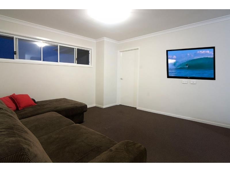 34 ROBUR Crescent, BRIGHTWATER, Mountain Creek QLD 4557