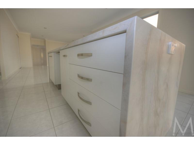 12 PUMICESTONE Way, BRIGHTWATER, Mountain Creek QLD 4557