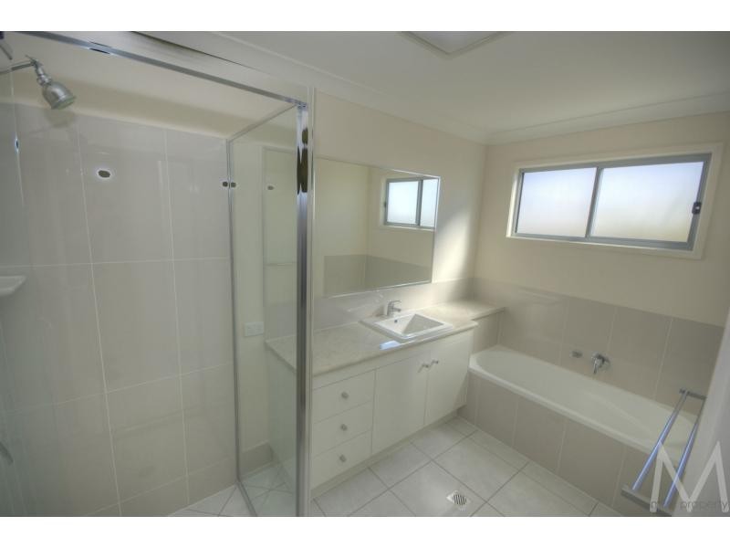 12 PUMICESTONE Way, BRIGHTWATER, Mountain Creek QLD 4557