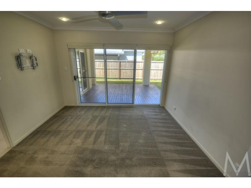 29 MYRTLE Place, BRIGHTWATER, Mountain Creek QLD 4557