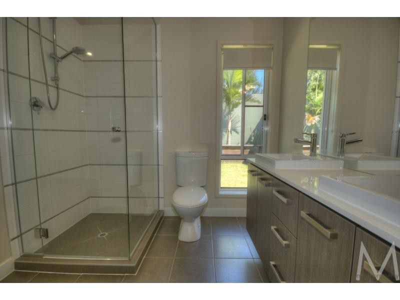 29 MYRTLE Place, BRIGHTWATER, Mountain Creek QLD 4557