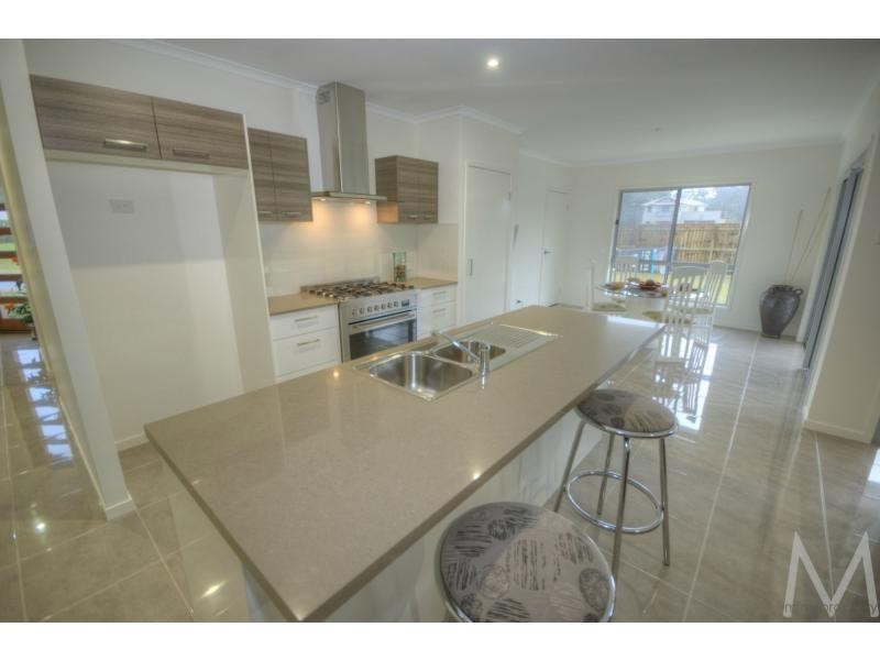 12 Ameen Circuit, Twin Waters QLD 4564