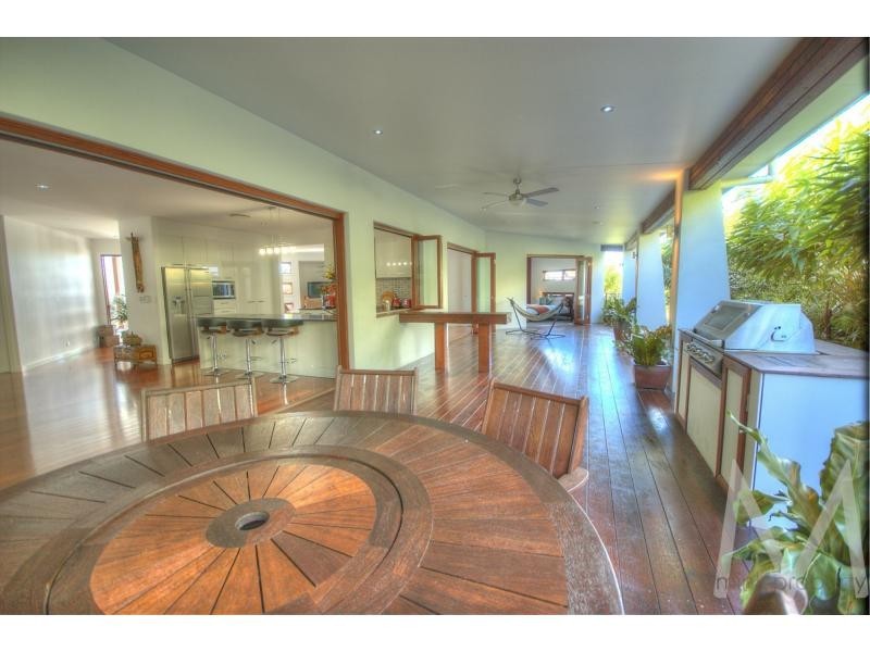 8 FLINDERSIA PLACE, BRIGHTWATER, Mountain Creek QLD 4557