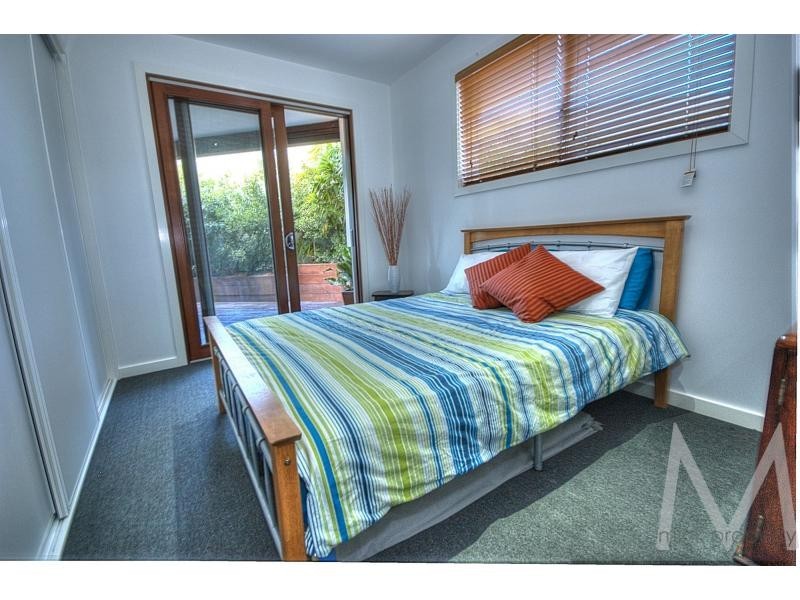 8 FLINDERSIA PLACE, BRIGHTWATER, Mountain Creek QLD 4557