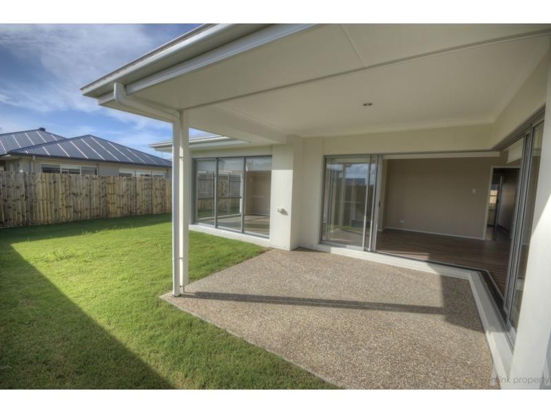 5 ALOE STREET, BRIGHTWATER, Mountain Creek QLD 4557