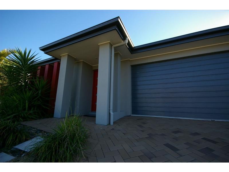 10 MYRTLE Place, BRIGHTWATER, Mountain Creek QLD 4557