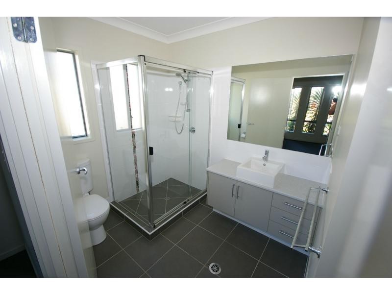 10 MYRTLE Place, BRIGHTWATER, Mountain Creek QLD 4557