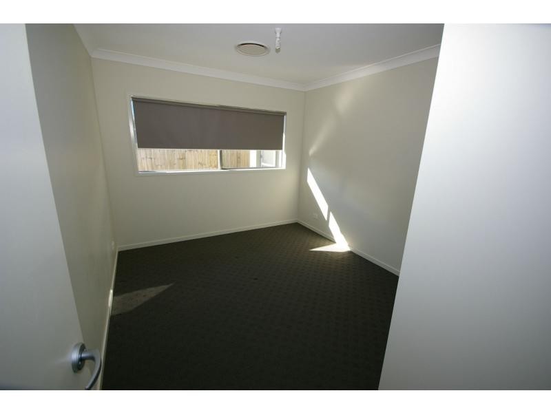 10 MYRTLE Place, BRIGHTWATER, Mountain Creek QLD 4557