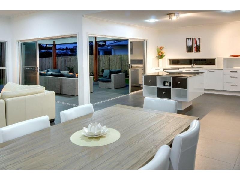 15 Gainsborough Crescent, Peregian Springs QLD 4573