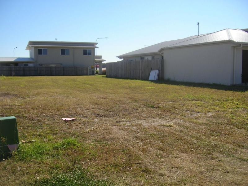 10 MACON Street, BIRTINYA ISLAND, Birtinya QLD 4575